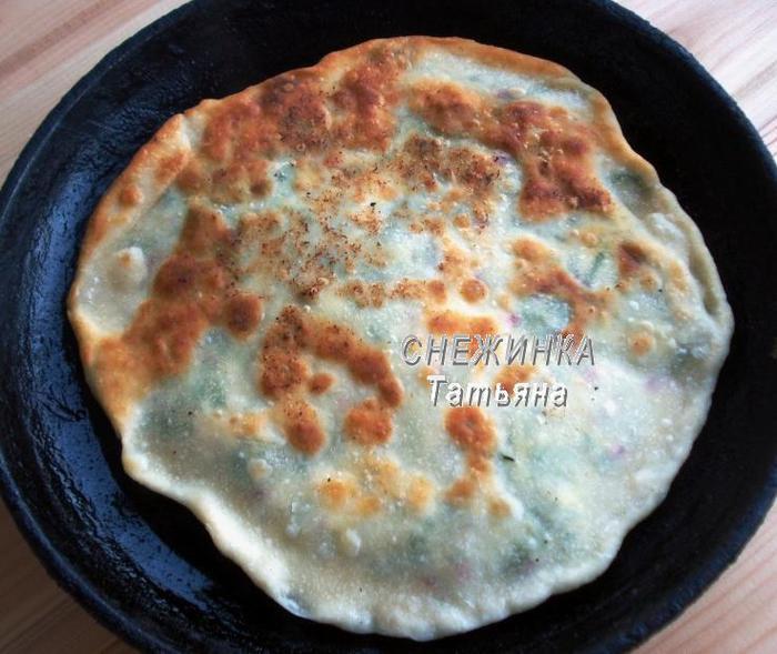 Заварные лепешки с сыром и зеленью