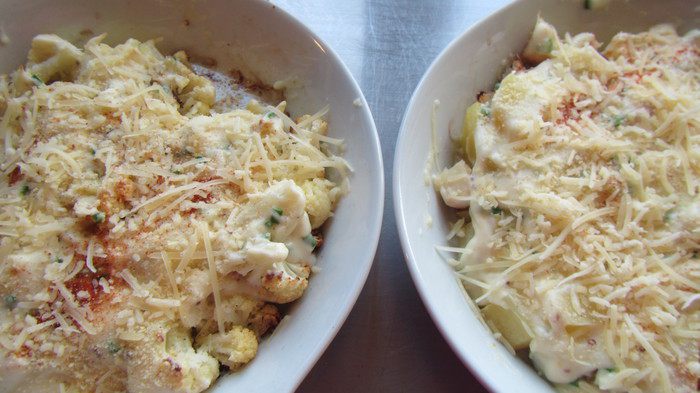 Цветная капуста, запеченная под сырно-горчичным соусом