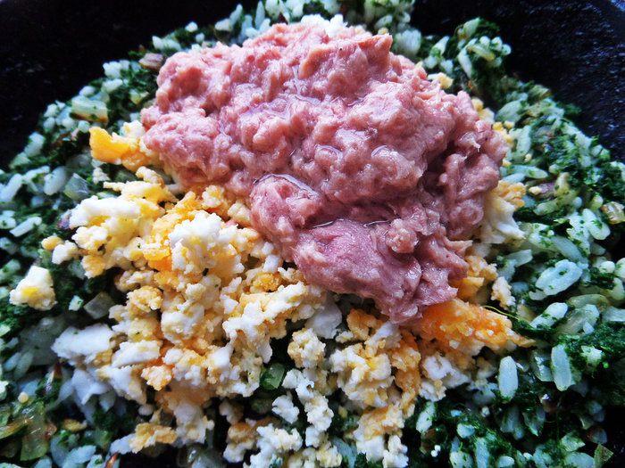 Рыбные кальцоне со шпинатом и рисом