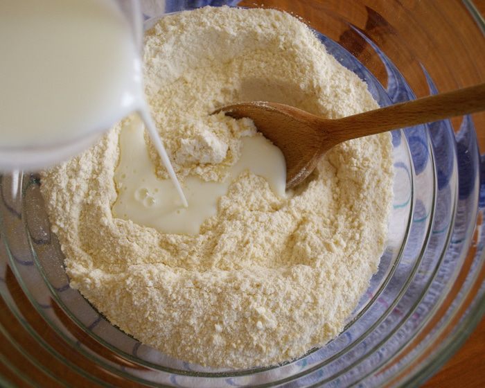 Слоистые булочки &amp;quot;универсальные&amp;quot; (flaky buttermilk biscuits)