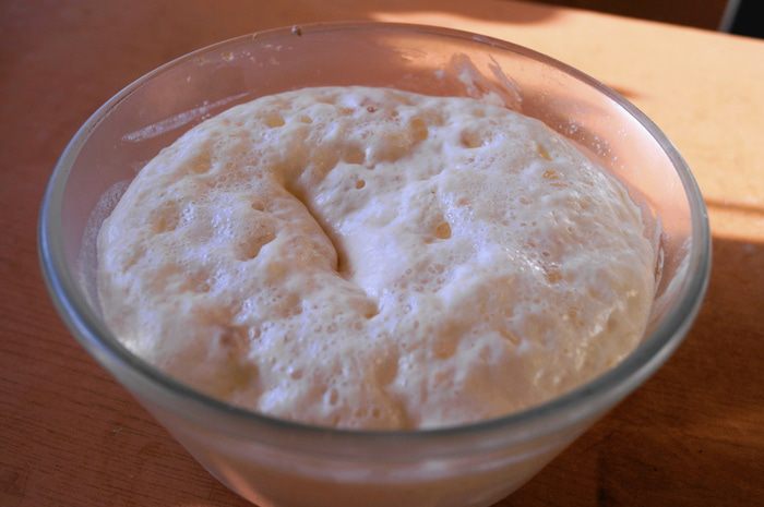 Дрожжевые блинчики с сыром