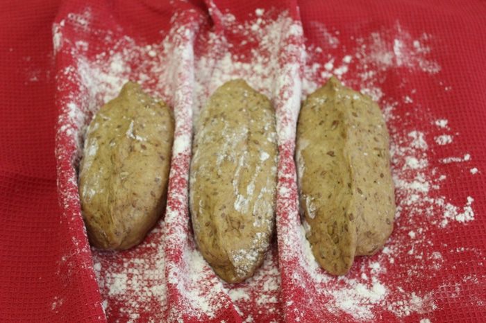 Хлебцы с цельнозерновой мукой и солодом