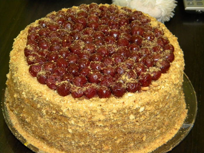 Медовик с заварным кремом и клюквенной пропиткой