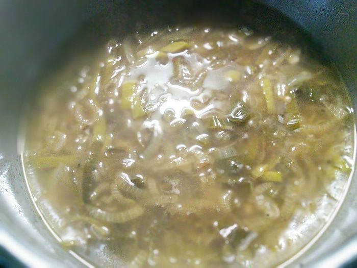 Луковый суп с хлебной корочкой 