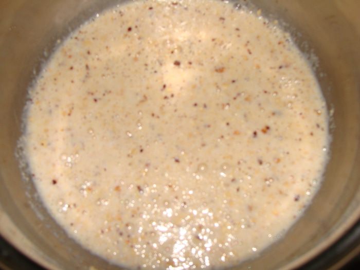 Горячий шоколад из белого шоколада с ароматом лесных орехов