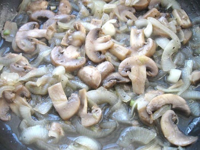 Кабачки, фаршированные грибами 