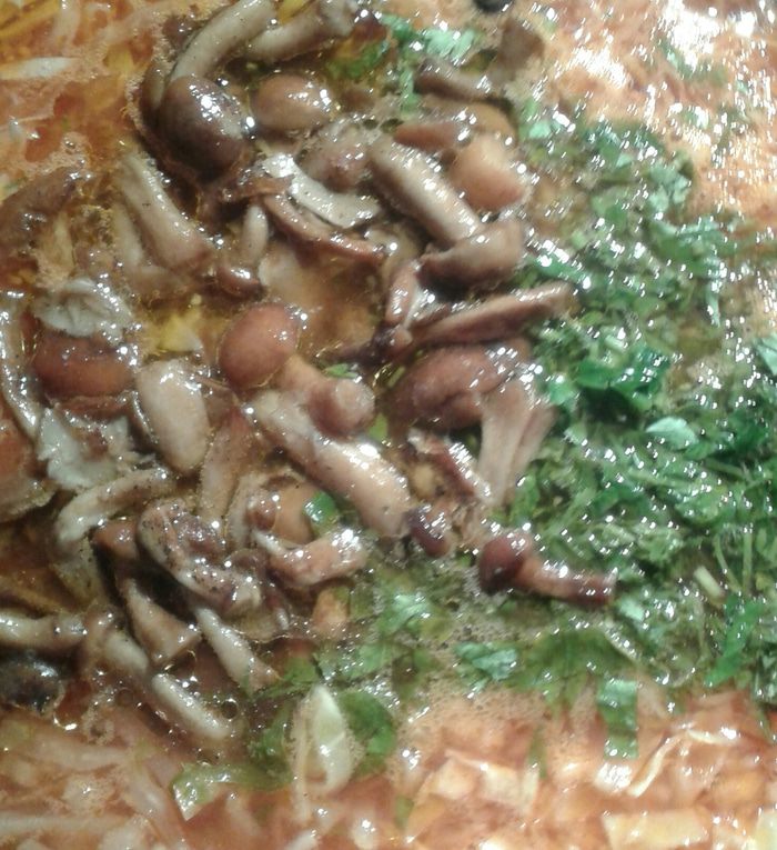 Постный борщ с опятами