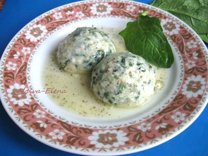 Клецки со шпинатом и сыром