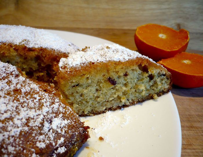 Апельсиновый пирог с белым шоколадом и клюквой