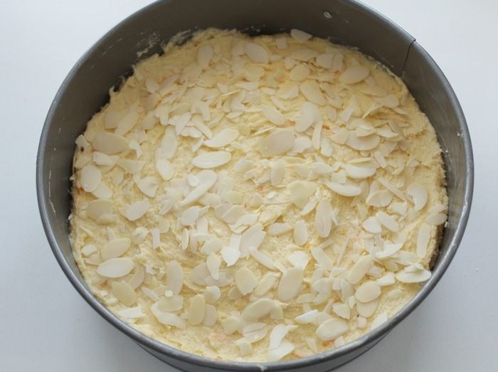 Кукурузно-миндальный пирог