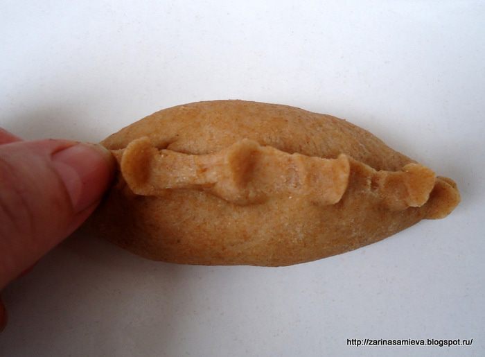 Глазированные пироги со щавелем