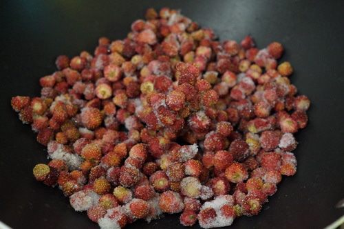 Фруктовый салат в винном желе