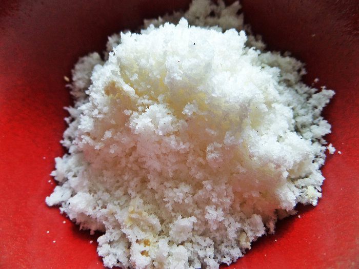 Пирог «Черешня в ореховом тесте»