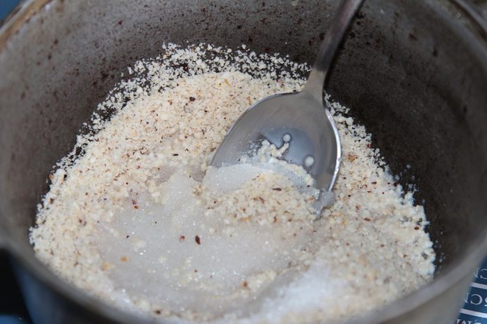 Ореховые рогалики из картофельного теста