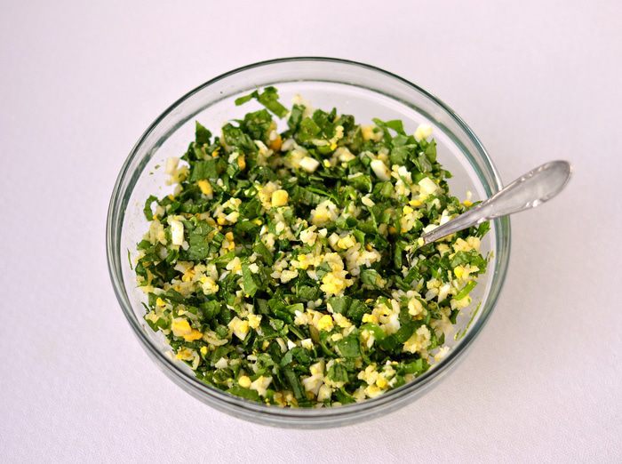 Пирожки с щавелем, яйцом и рисом