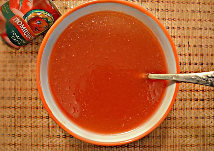 Куриные голени, запеченные с рисом и овощами