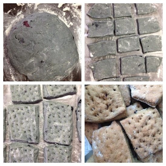 Коржики на сыворотке с вареньем