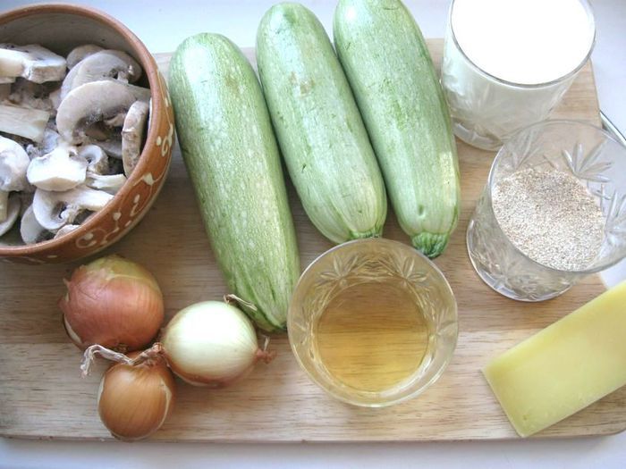 Кабачки, фаршированные грибами 