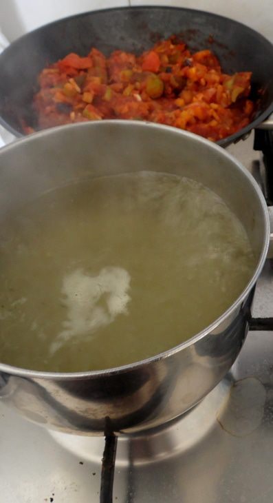 Минестроне с рыбой и спагетти 