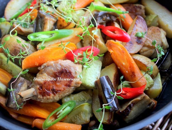 Цыпленок с молодыми овощами