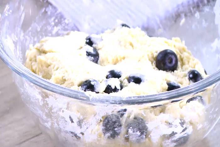 Булочки с голубикой 