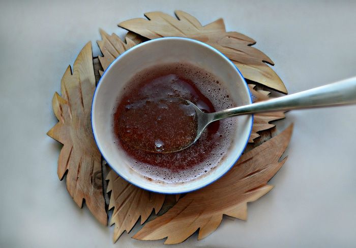Рыбный салат со свекольным желе