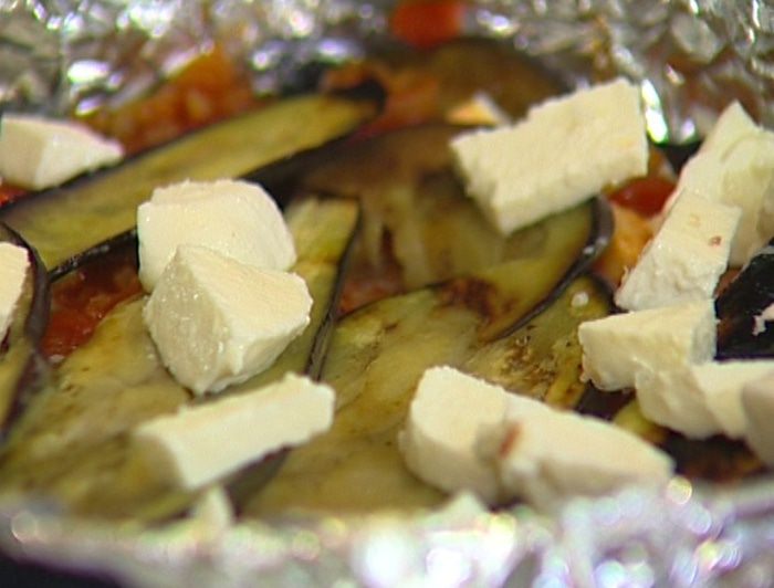 Пирог из пенне с баклажанами