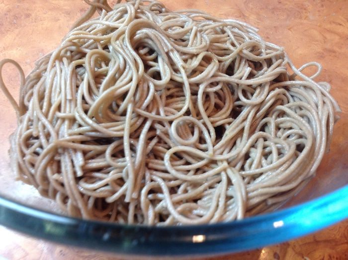 Лапша соба с овощами