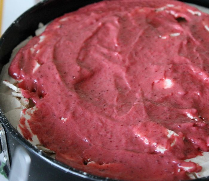 Торт-безе с брусничным курдом