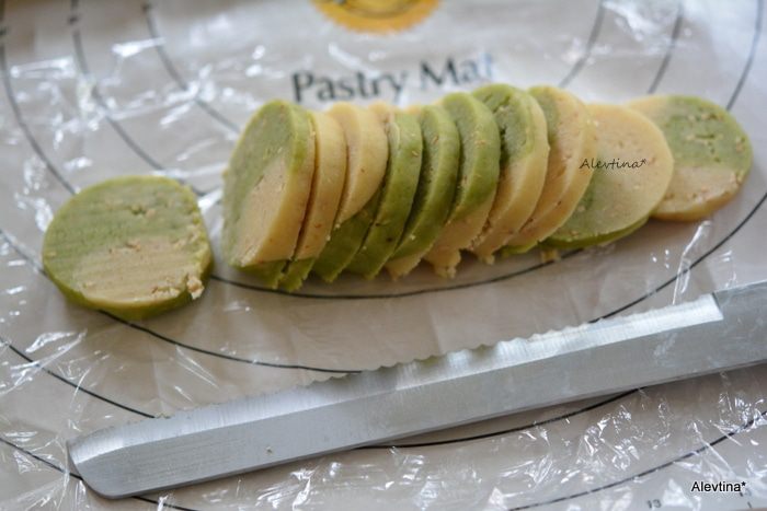 Печенье с чаем матча