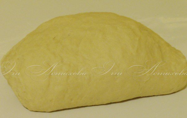 Пирог с творожными розами