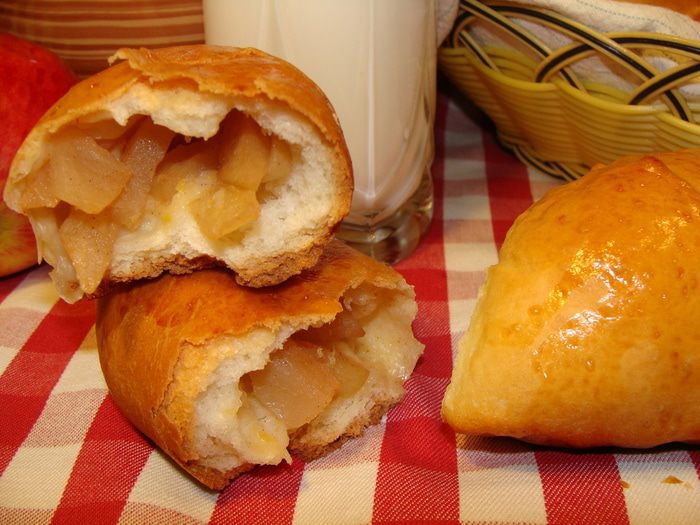Пирожки с яблочно-лимонной начинкой