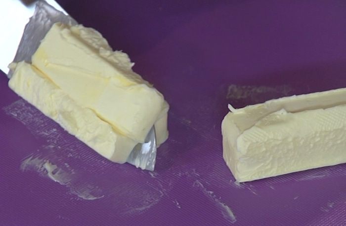 Банановый крамбл с кокосовой стружкой 