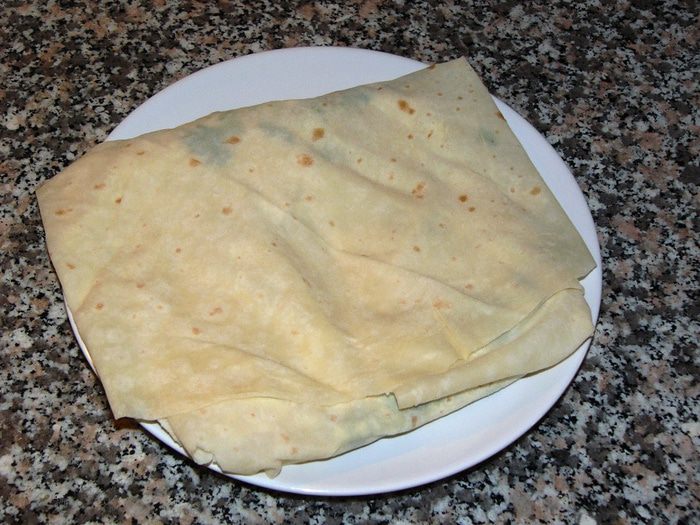 Лепешки с начинкой к завтраку