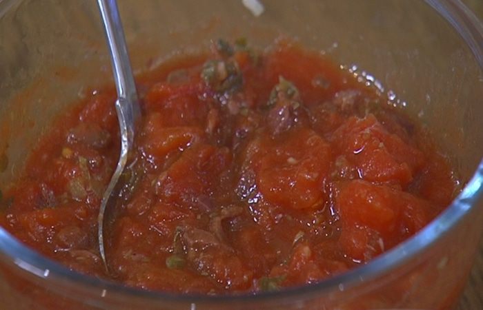 Баклажаны, фаршированные помидорами и сулугуни