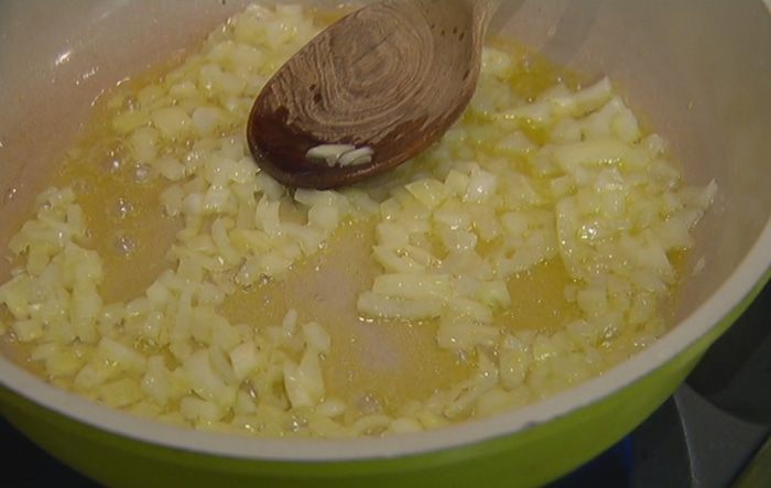 Пирожки из теста фило с рисом и грибами