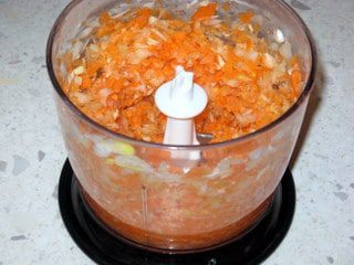 Фасолевый суп с копченой грудинкой