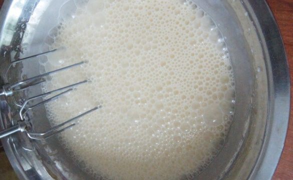 Пирог на сгущенке с яблоком и грушей 