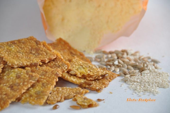 Шведские хрустящие хлебцы с семенами