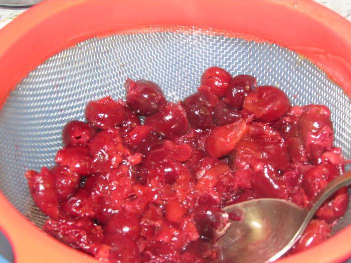 Шоколадно-вишнёвый торт-мусс