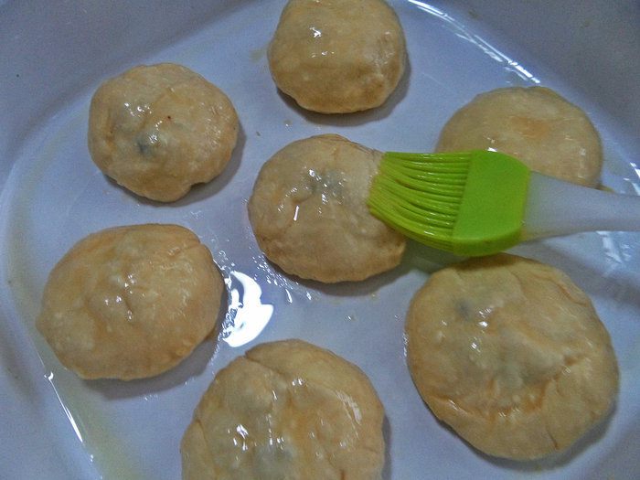 Булочки с начинкой на творожном тесте