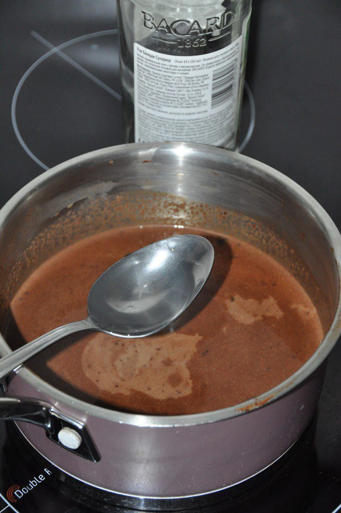 Какао с ромом и чили