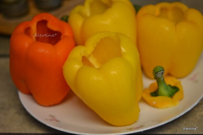 Фаршированные перцы с говяжьим фаршем
