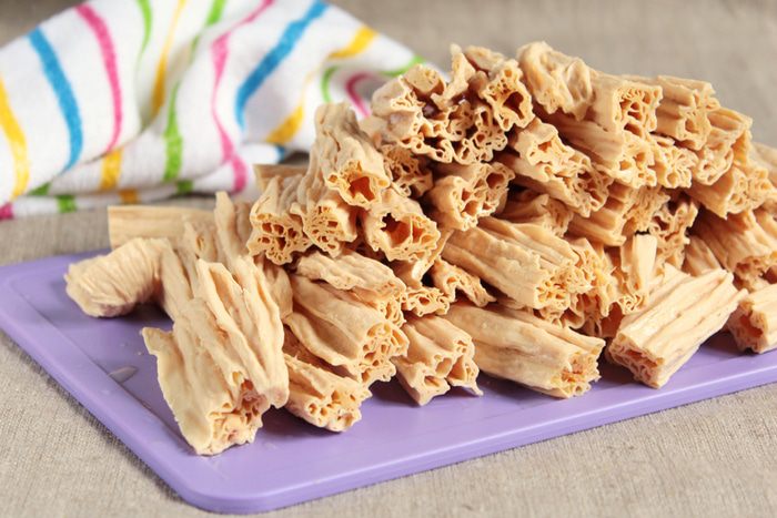 Фучжу с вишневым соусом