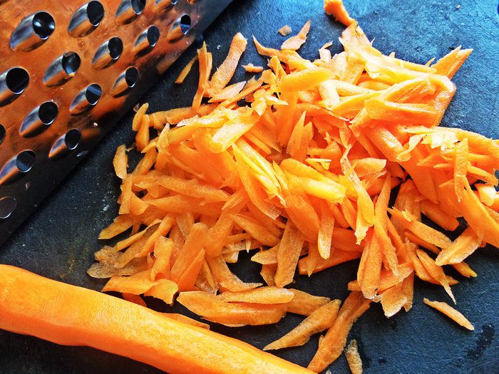 Печенка с овощами и гречкой