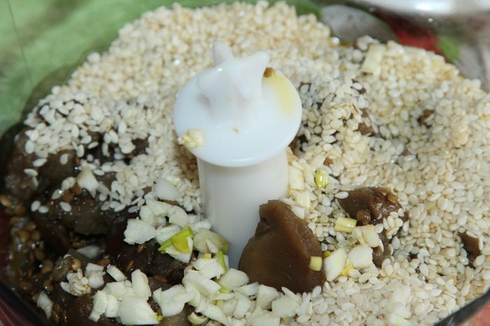 Рыба под баклажановой шубкой 