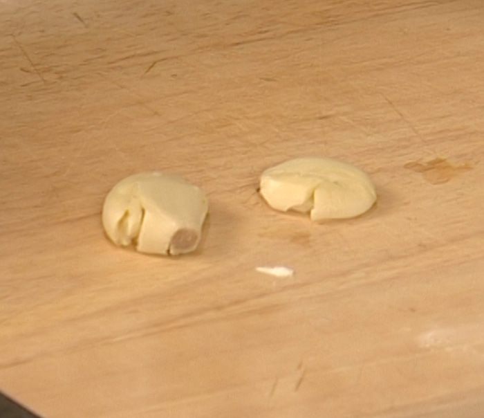 Ароматный салат из брокколи и курицы 