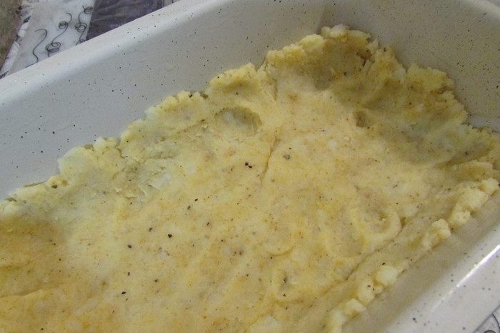 Запеканка из картофеля и цветной капусты с прованскими травами и кунжутом