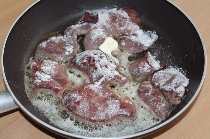 Блины с  муссом из утиной печени