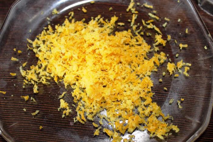 Маковый чизкейк под лимонно-сметанным топпингом